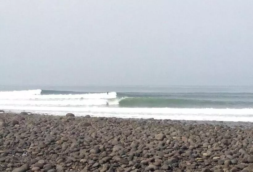 ペンション Medewi Surf Villa