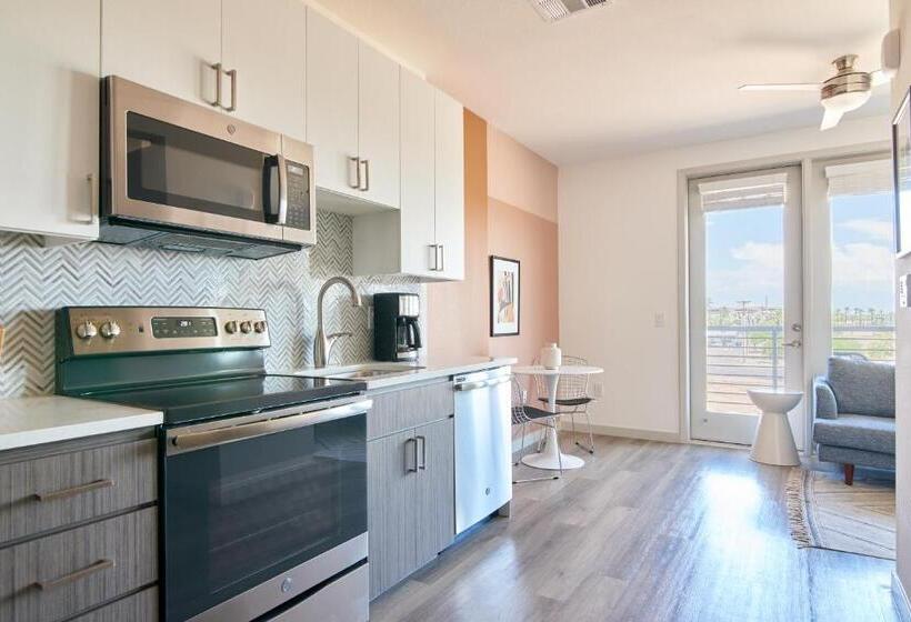 Sonder At Hance Park