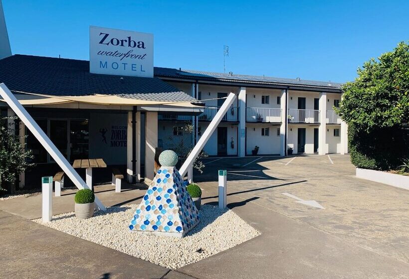 Zorba Waterfront Motel