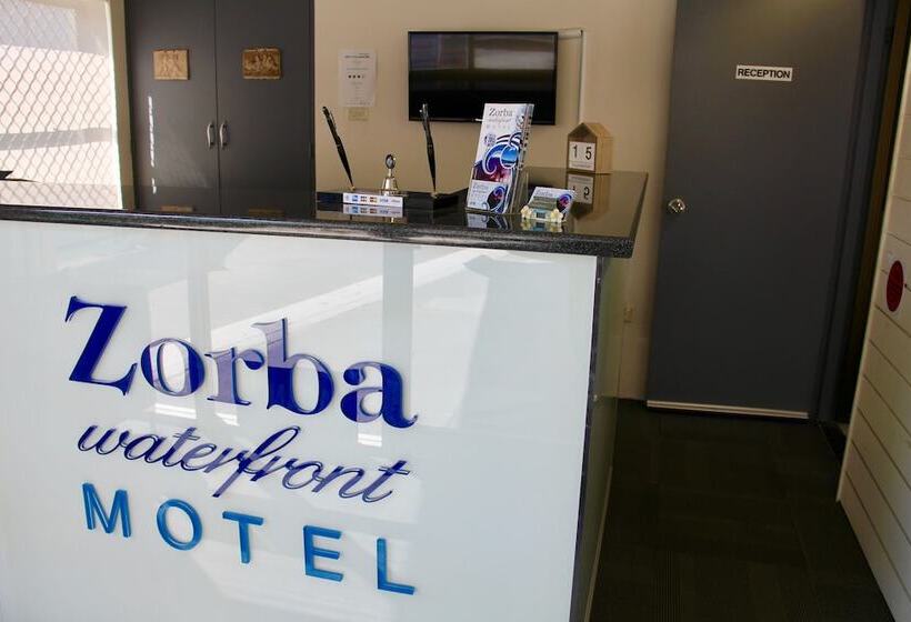 Zorba Waterfront Motel