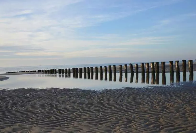 ホテル Breeze Ameland