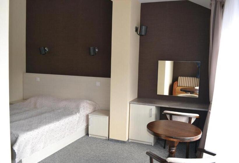 هتل Complex Dvir Kniazhoiy Korony