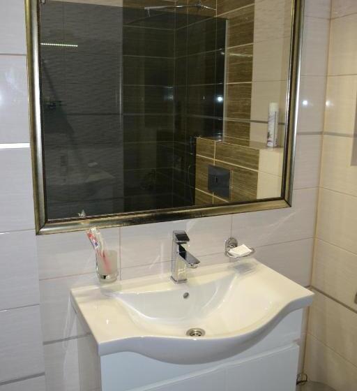 هتل Complex Dvir Kniazhoiy Korony