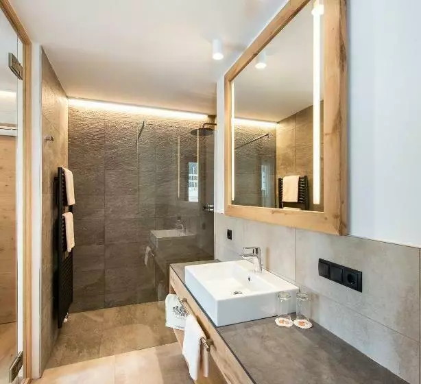 Hotelli Garni Nachtigall