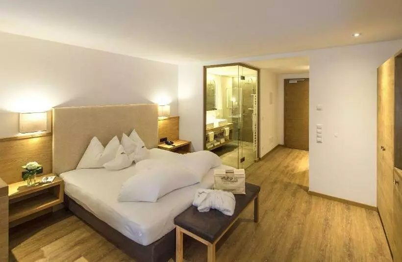 Hotelli Garni Nachtigall