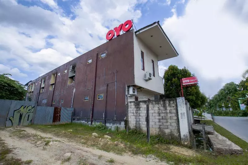 ホテル Oyo 3249 Wijaya Kusuma Residence