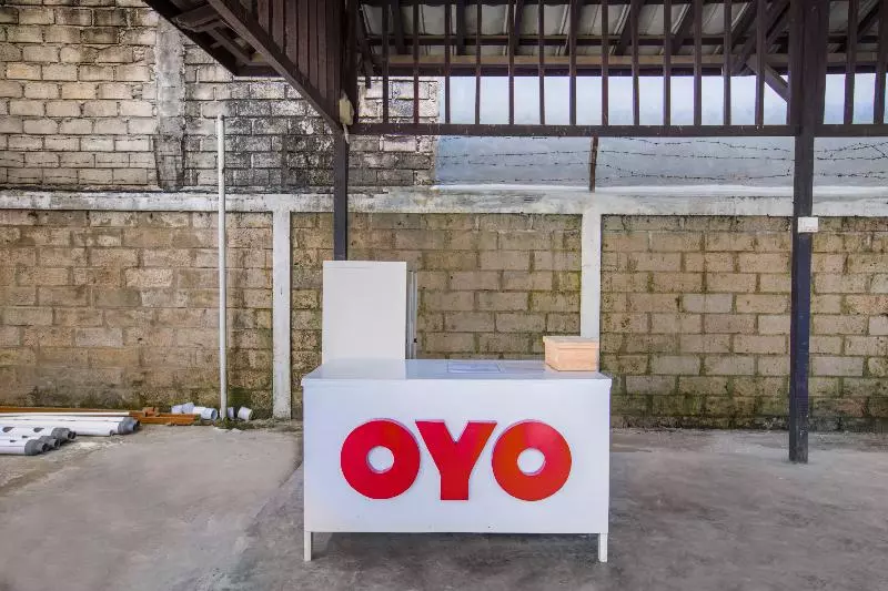 ホテル Oyo 3249 Wijaya Kusuma Residence