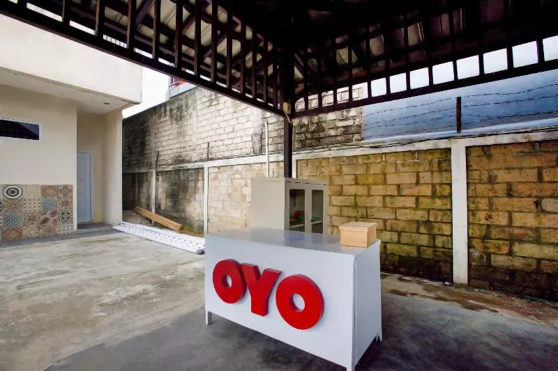 ホテル Oyo 3249 Wijaya Kusuma Residence