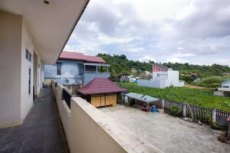 ホテル Oyo 3249 Wijaya Kusuma Residence
