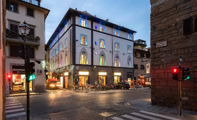 Kairos By Florence Art Apartments