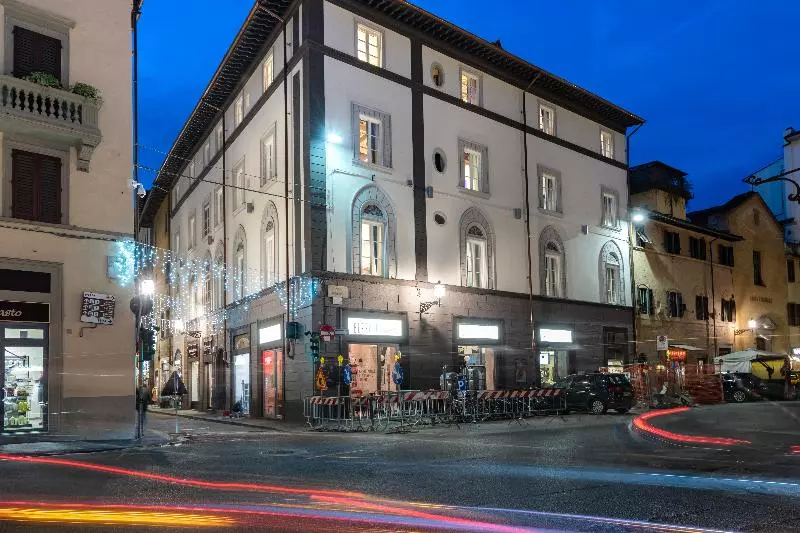 Kairos By Florence Art Apartments