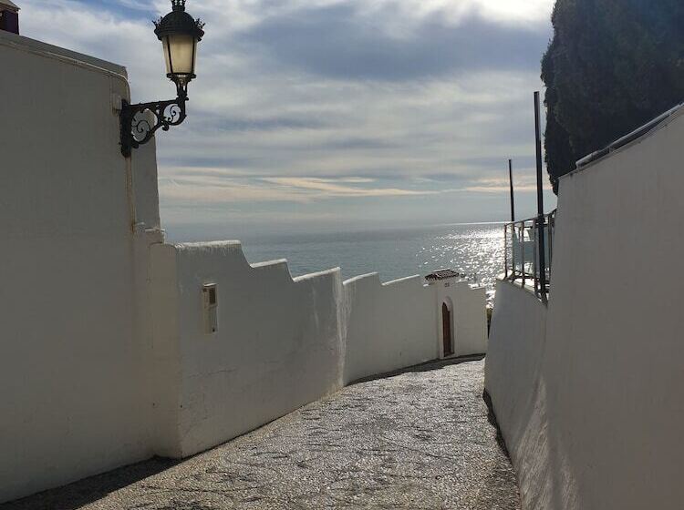 پانسیون Carmen Rooms Boutique B&b By The Sea