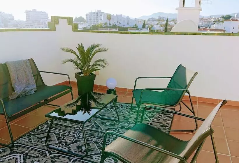 Majatalo Carmen Rooms    Boutique B&b By The Sea