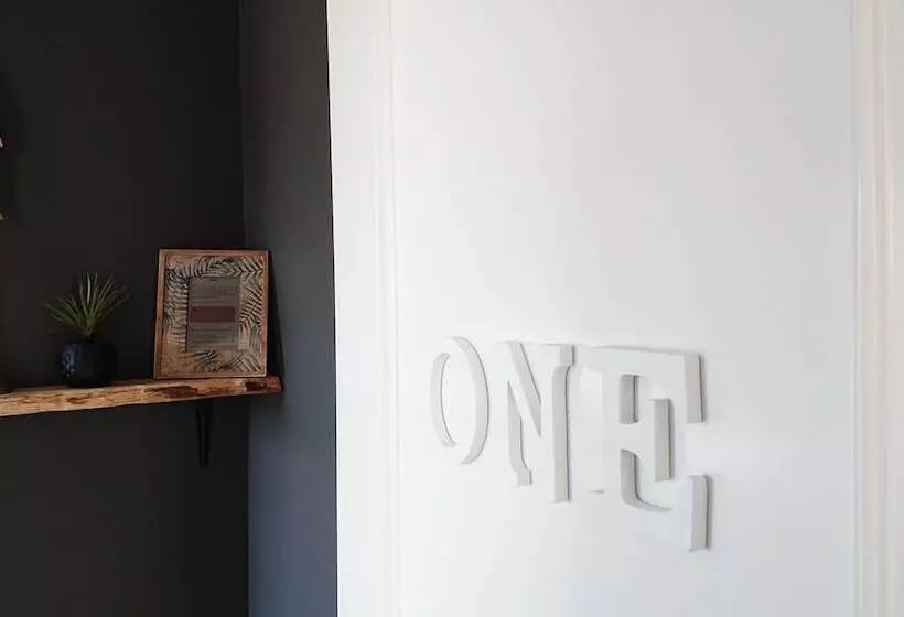 Majatalo Carmen Rooms    Boutique B&b By The Sea