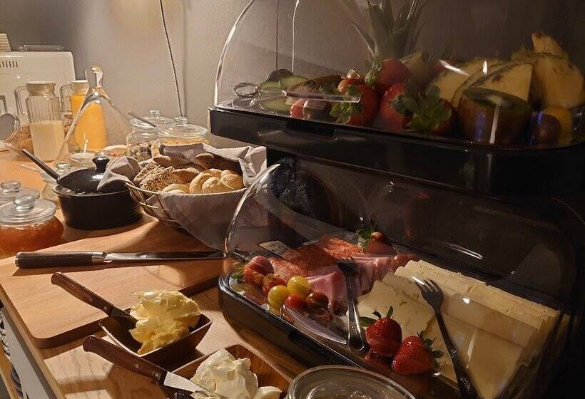 پانسیون Carmen Rooms Boutique B&b By The Sea