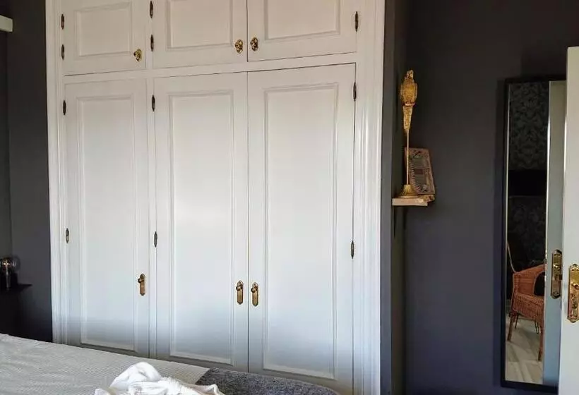 Majatalo Carmen Rooms    Boutique B&b By The Sea