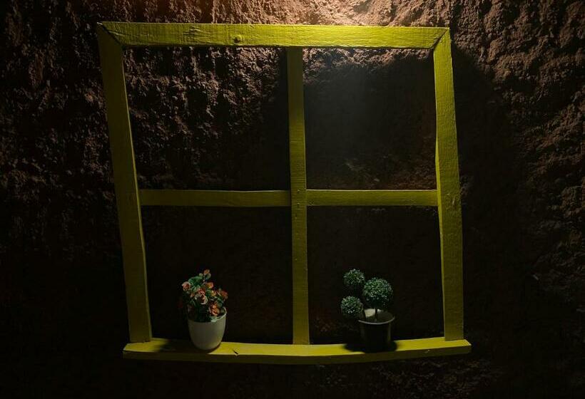 The Hood   Shkodra Backpackers Hostel