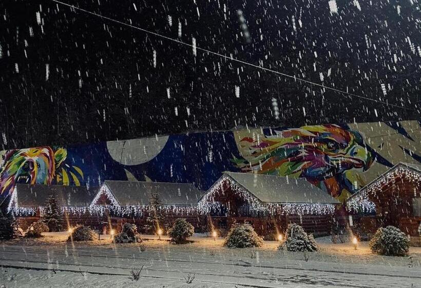 هتل Complex Adora