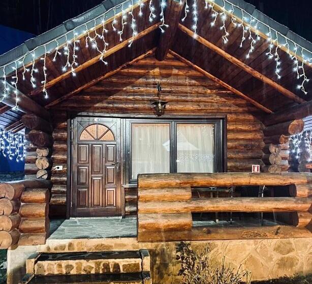 هتل Complex Adora