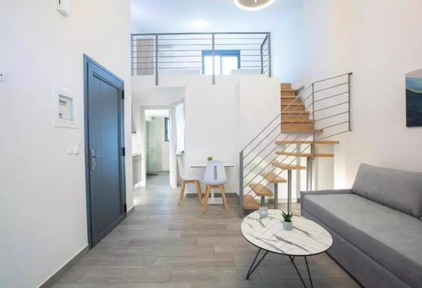 هتل Kn Ionian Suites