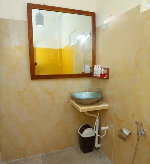 膳宿费 Blooming Holiday Resort