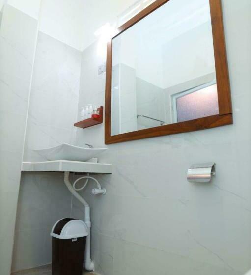 膳宿费 Blooming Holiday Resort