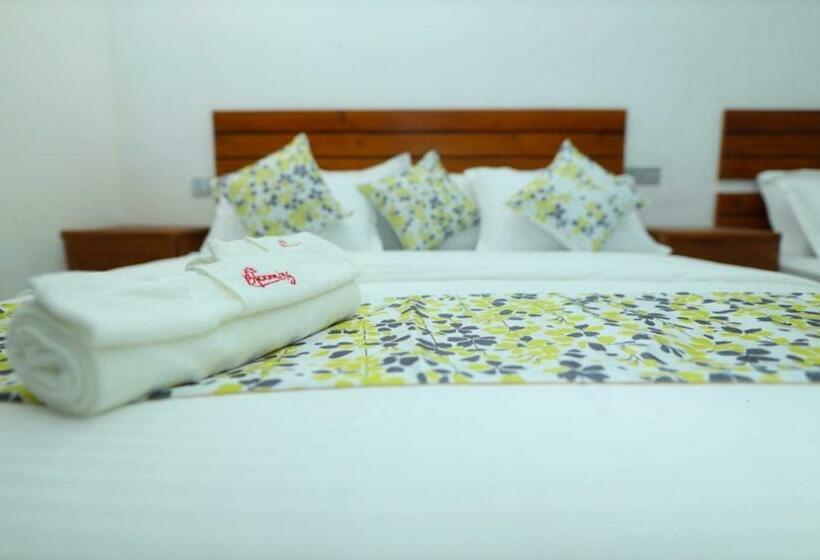 膳宿费 Blooming Holiday Resort