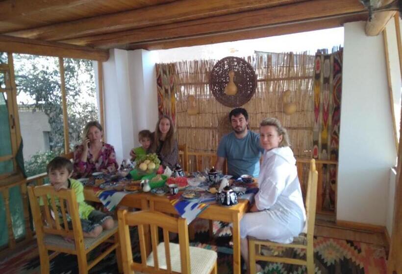 مبيت وإفطار Khiva Abdulla Guest House