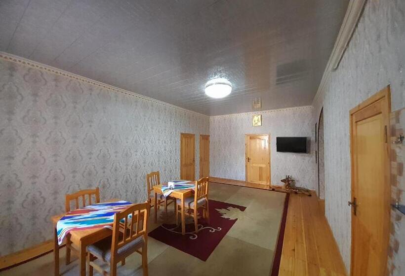 مبيت وإفطار Khiva Abdulla Guest House