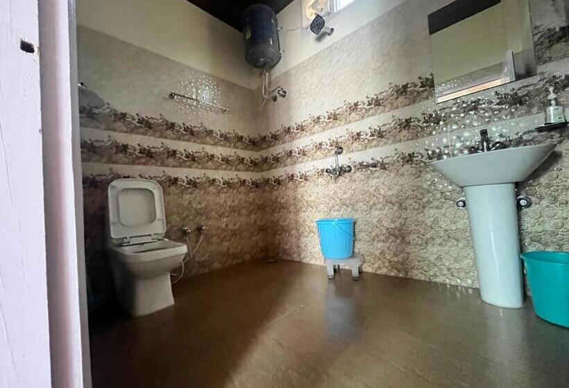 בית מלון כפרי Snowdrop Eco Resort