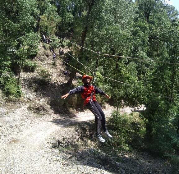 בית מלון כפרי Snowdrop Eco Resort