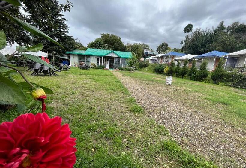 בית מלון כפרי Snowdrop Eco Resort