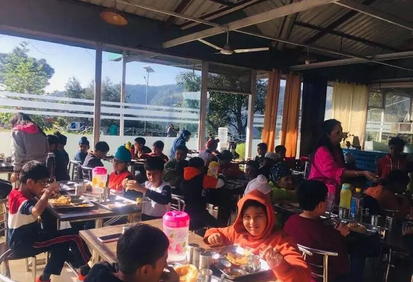 Hotelli Snowdrop Eco Resort