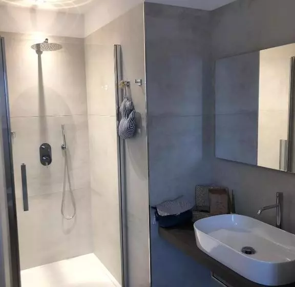 ペンション Laura E Christian   Rooms