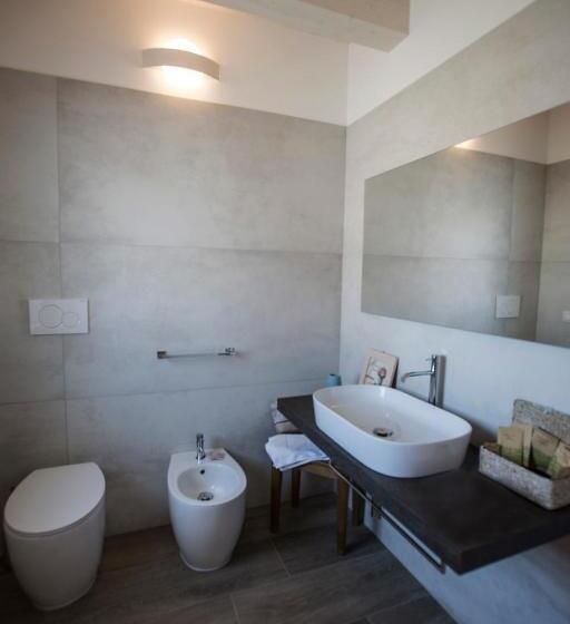 פנסיון Laura E Christian   Rooms