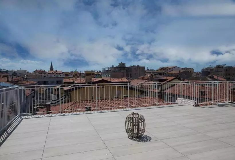 ペンション Laura E Christian   Rooms