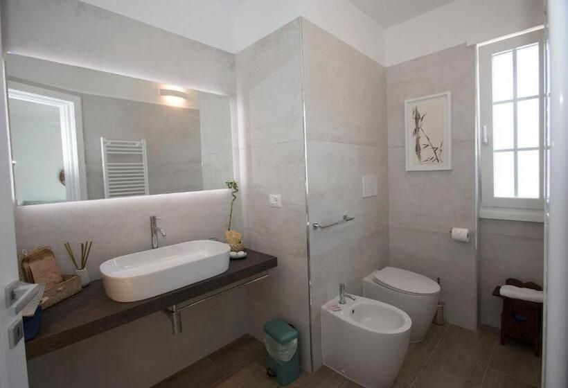 פנסיון Laura E Christian   Rooms