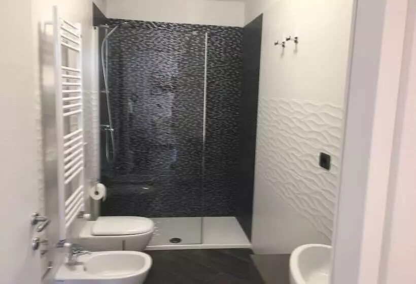 پانسیون Le Divine Di Via Olivieri   Reception Via Xxv Aprile 5