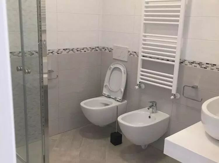 پانسیون Le Divine Di Via Olivieri   Reception Via Xxv Aprile 5