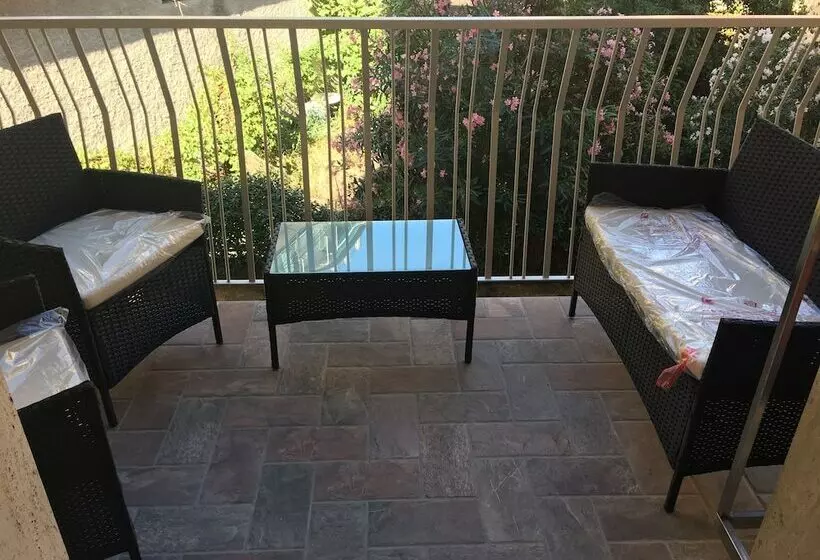 پانسیون Le Divine Di Via Olivieri   Reception Via Xxv Aprile 5