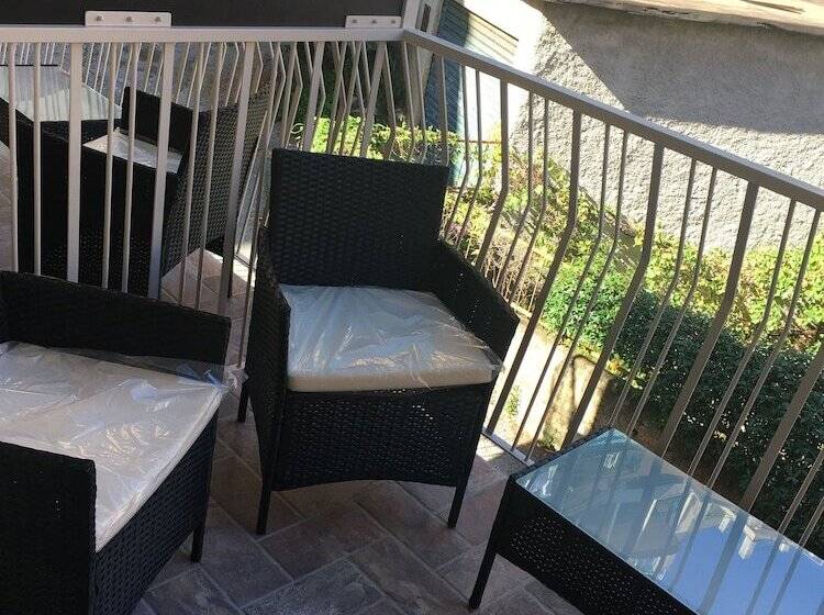 Пансион Le Divine Di Via Olivieri   Reception Via Xxv Aprile 5