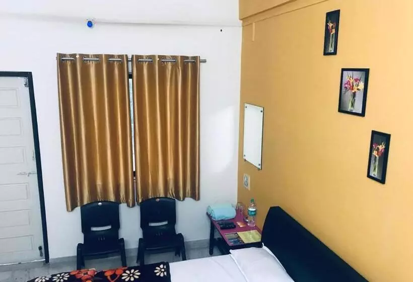 ペンション Mango Guest House