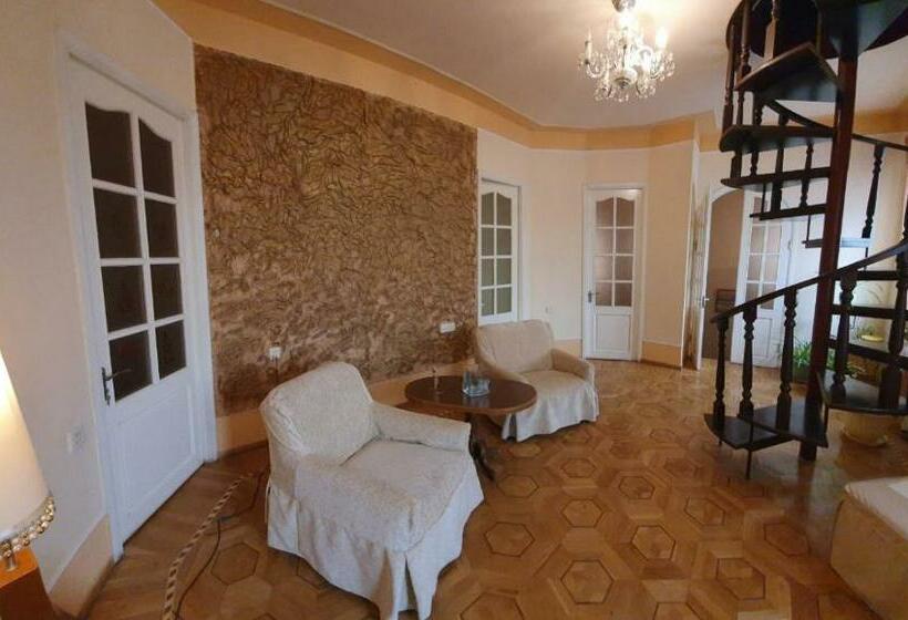 پانسیون Yerevan's Heart