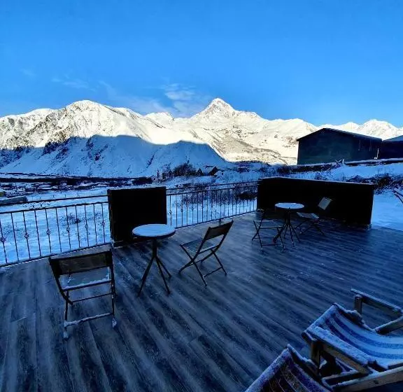 هاستل Nikolo Inn