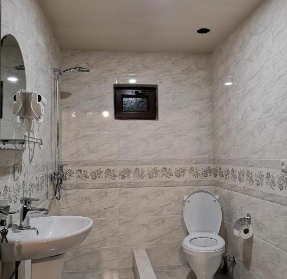 هاستل Nikolo Inn