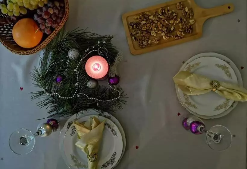 هاستل Nikolo Inn