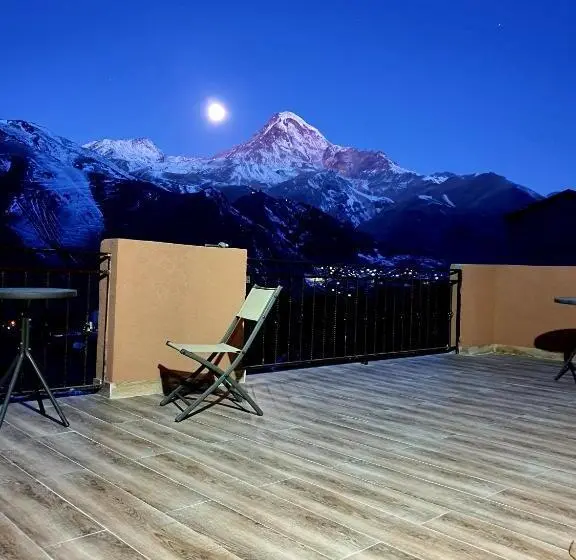 هاستل Nikolo Inn