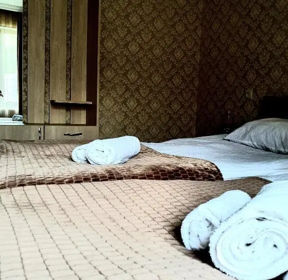 هاستل Nikolo Inn
