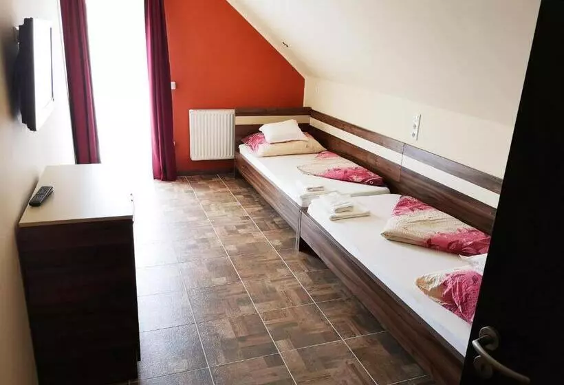 تختخواب و صبحانه Borostyán Panzió Balatonfüred