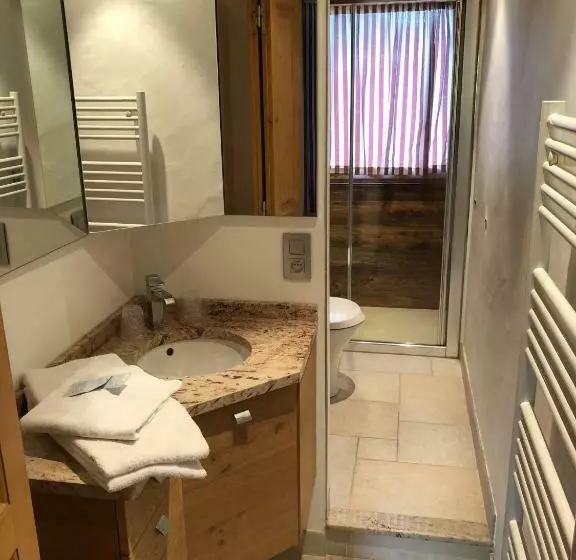 Chalets De Julie